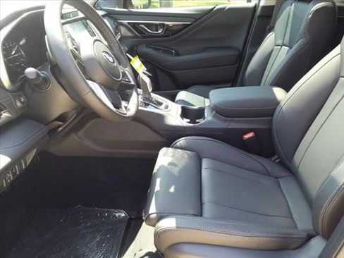 Used 2025 Subaru Outback Limited AWD/4WD image 8