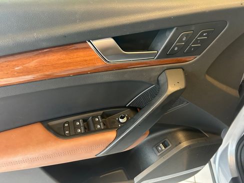 Used 2022 Audi Q5 2.0T Premium Plus image 32