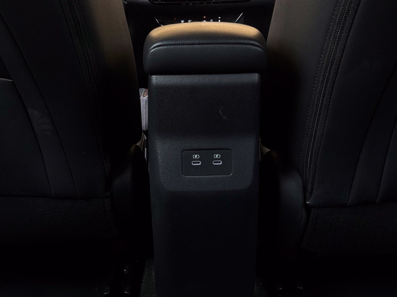 Used 2026 Nissan Kicks SR FWD image 13