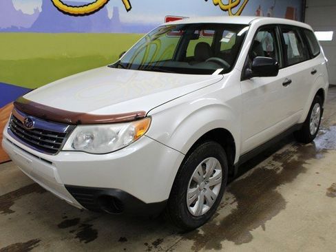 Used 2010 Subaru Forester 2.5X image 8