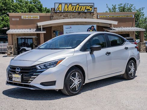 Used 2025 Nissan Versa S w/ Trunk Package FWD image 9