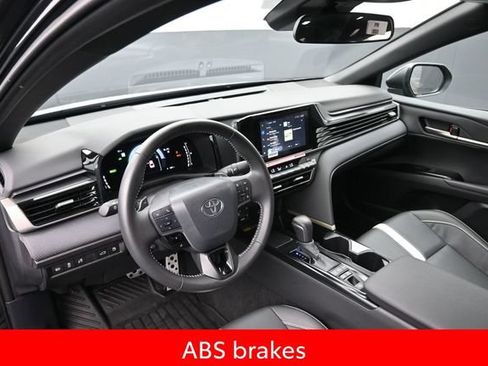 Used 2026 Toyota Camry SE AWD/4WD image 12