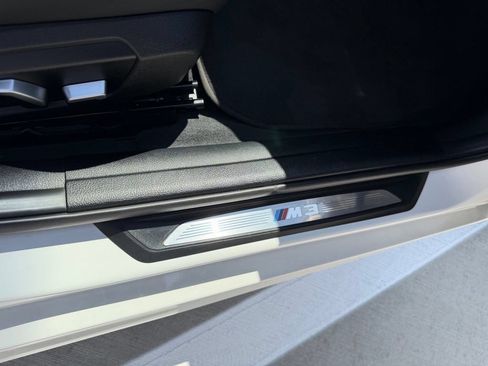 Used 2018 BMW M3 RWD image 31