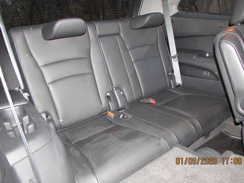 Used 2017 Honda Pilot Elite image 40