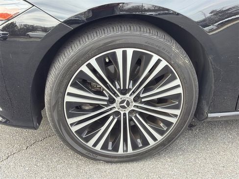 Used 2021 Mercedes-Benz CLA 250 image 11