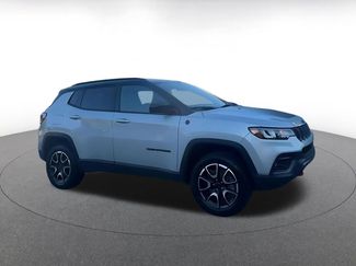 Used 2025 Jeep Compass Trailhawk AWD/4WD video 2