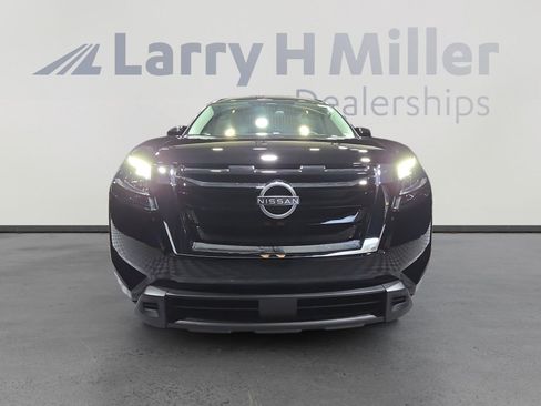 New 2025 Nissan Pathfinder SV w/ Cargo Package image 8