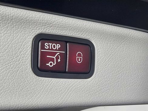 Used 2023 Mercedes-Benz EQS 580 4MATIC SUV image 35
