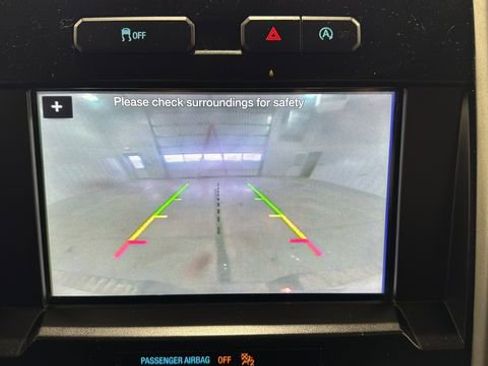 Used 2017 Ford F150 Lariat w/ Trailer Tow Package image 9