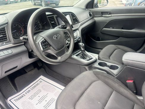 Used 2018 Hyundai Elantra SE FWD image 14