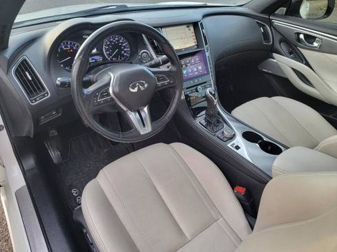 Used 2017 INFINITI Q60 3.0t w/ Premium Plus Package 3.0T image 12