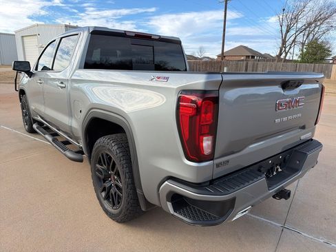 Used 2025 GMC Sierra 1500 Elevation image 3