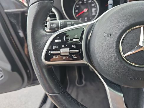 Used 2022 Mercedes-Benz GLC 300 image 36