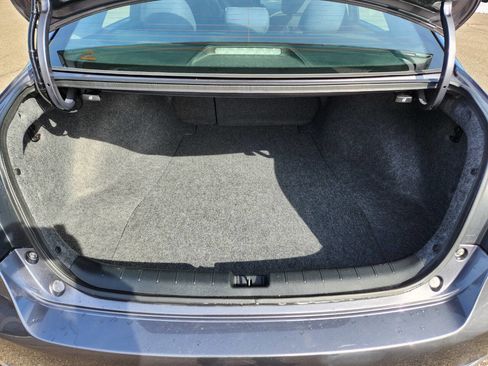 Used 2017 Honda Accord EX image 24