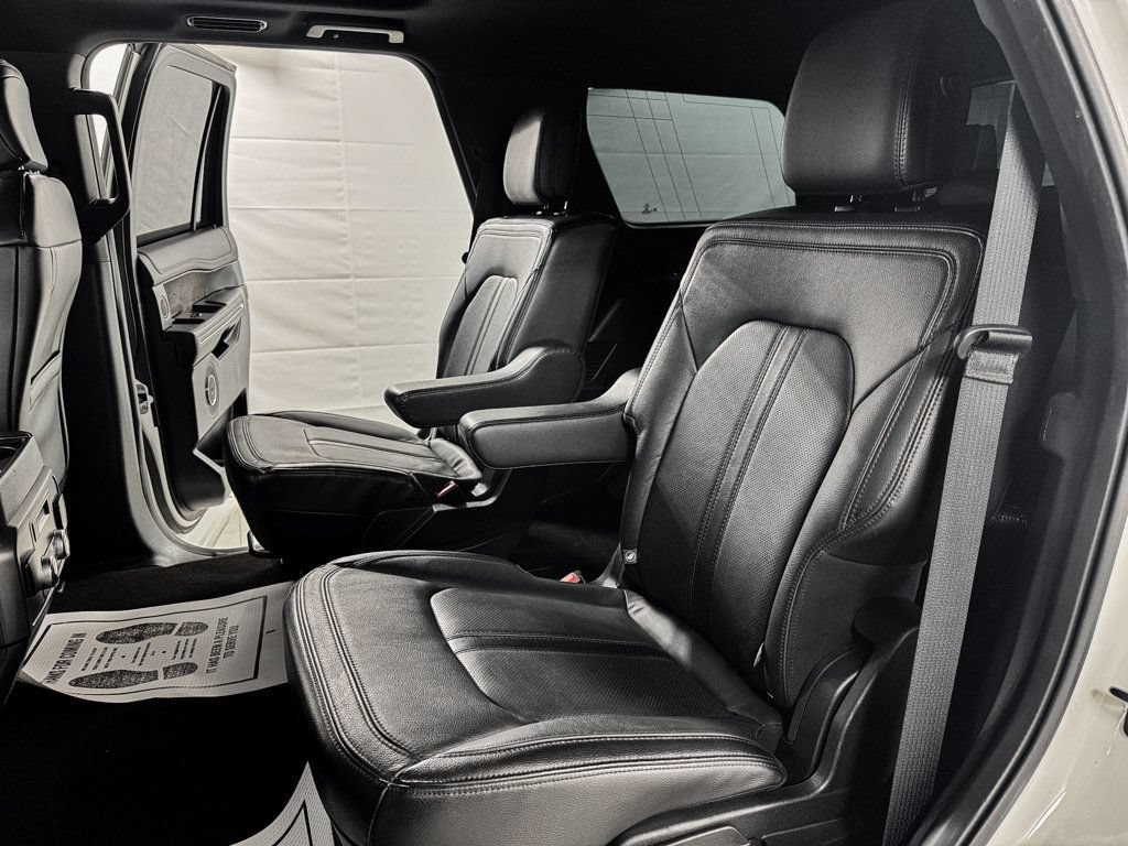 Used 2020 Ford Expedition Limited w/ Special Edition Package AWD/4WD image 8