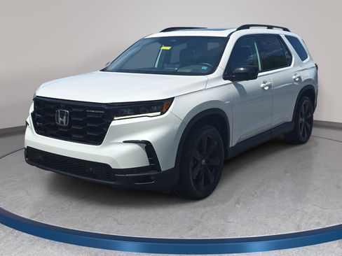 Used 2025 Honda Pilot Black Edition image 1