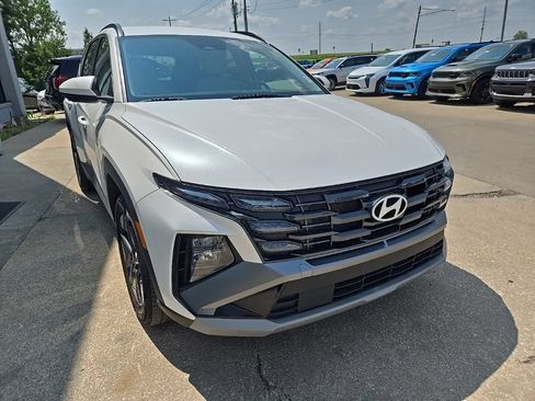 Used 2025 Hyundai Tucson SEL FWD image 15