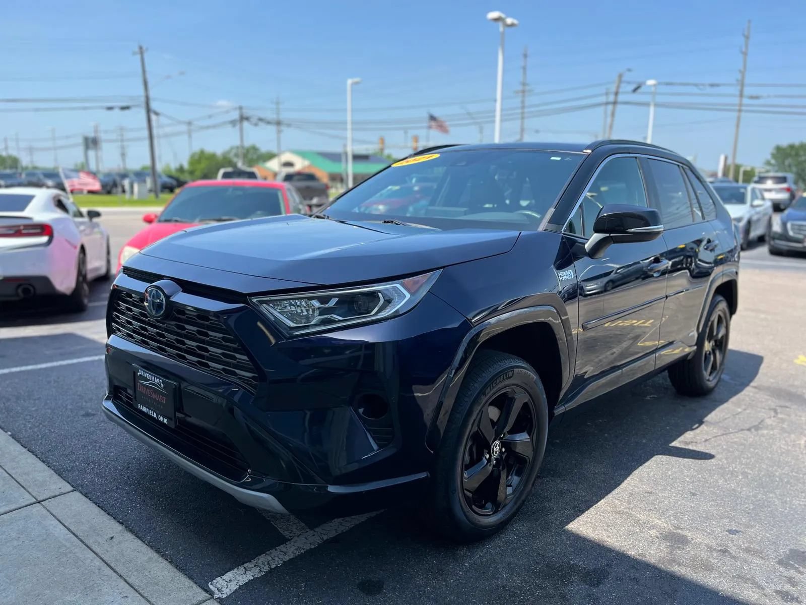 Used 2021 Toyota RAV4 XSE AWD/4WD image 2