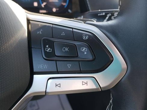 Used 2024 Volkswagen Atlas Cross Sport SEL image 16