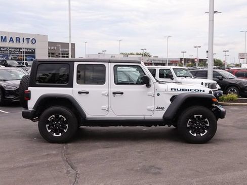 Used 2024 Jeep Wrangler Unlimited Rubicon 4xe AWD/4WD image 5