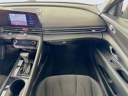 Certified 2023 Hyundai Elantra SEL w/ Convenience Package image 37