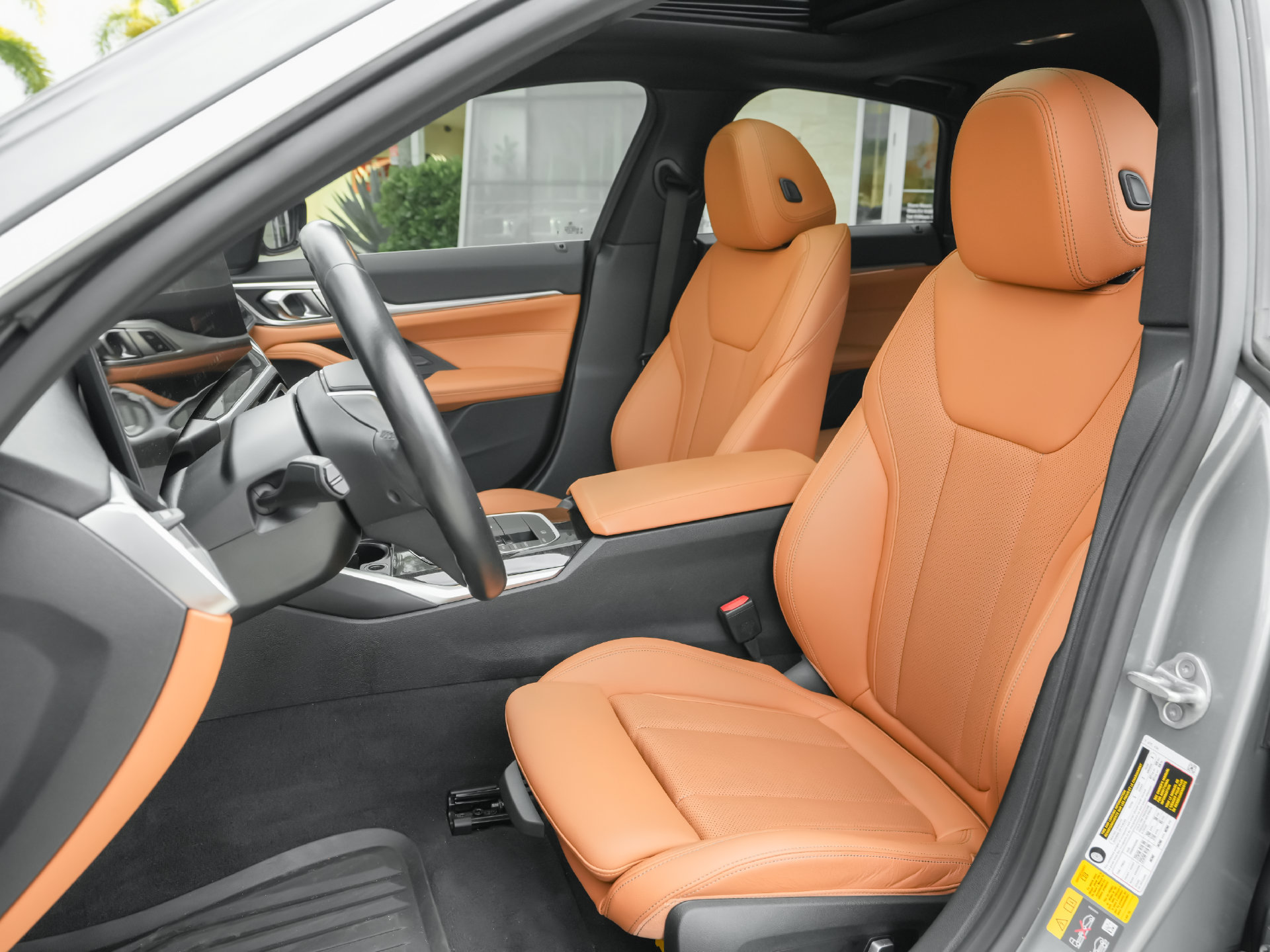 Used 2024 BMW i4 eDrive35 w/ Convenience Package RWD image 3