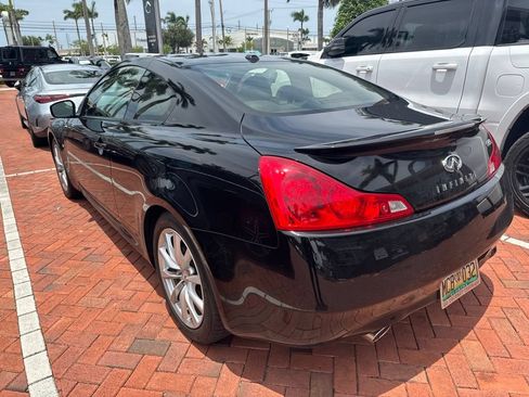 Used 2014 INFINITI Q60 Journey RWD image 6
