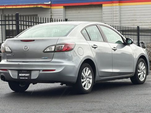 Used 2013 MAZDA MAZDA3 i Touring image 3