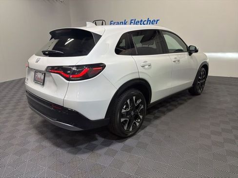 New 2026 Honda HR-V EX-L image 4
