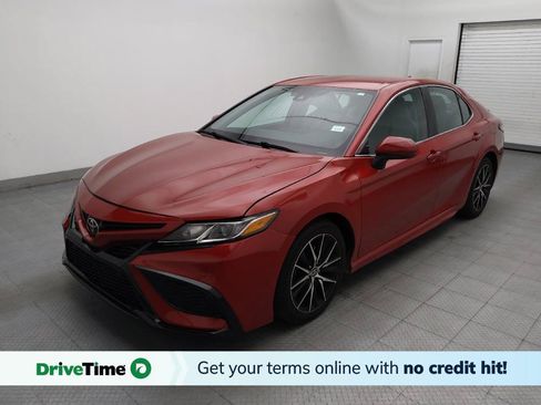 Used 2021 Toyota Camry SE FWD image 1