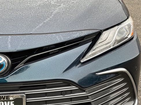 Used 2021 Toyota Camry XLE w/ Navigation Upgrade Package image 54