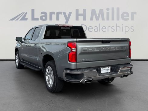 Used 2023 Chevrolet Silverado 1500 LTZ w/ LTZ Premium Package image 3