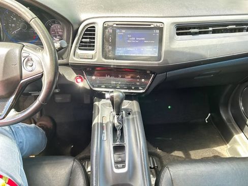 Used 2018 Honda HR-V EX-L image 18
