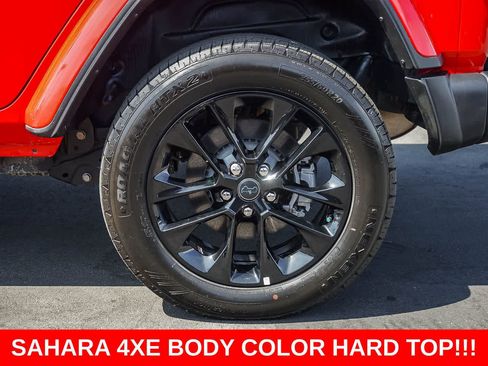 Used 2025 Jeep Wrangler Sahara w/ Safety Group image 10