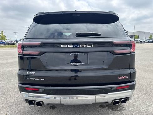 Used 2025 GMC Acadia Denali w/ Super Cruise Package FWD image 5