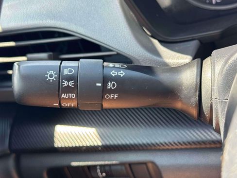 Certified 2024 Subaru Crosstrek 2.0i Premium AWD/4WD image 17
