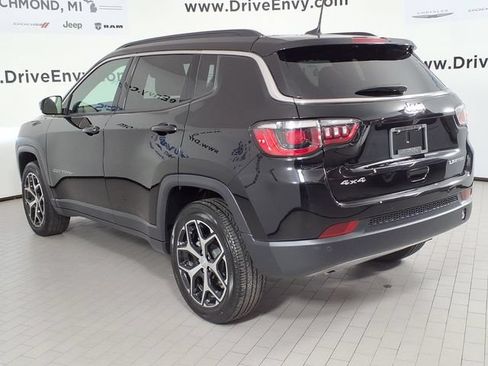 Used 2024 Jeep Compass Limited AWD/4WD image 6
