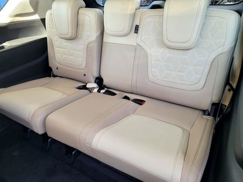 New 2026 Nissan Armada Platinum Reserve w/ Convenience Package image 7