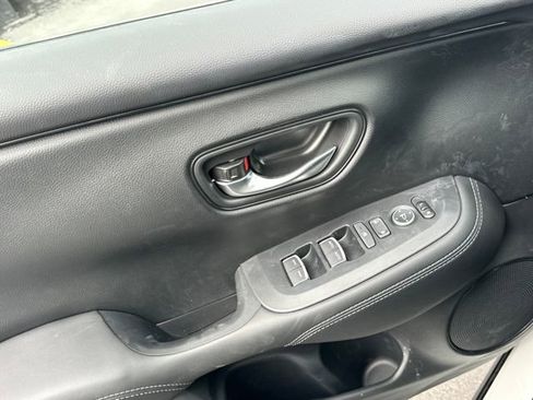 New 2026 Honda HR-V EX-L image 10