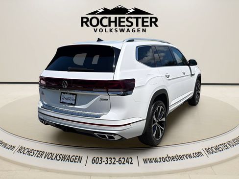 Used 2024 Volkswagen Atlas SEL Premium R-Line AWD/4WD image 7