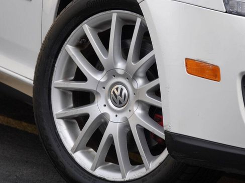 Used 2007 Volkswagen GTI 4-Door FWD image 40