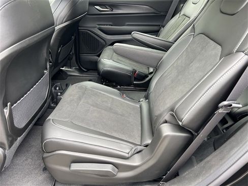 New 2025 Jeep Grand Cherokee L Altitude image 18