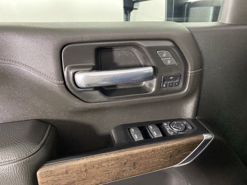 Used 2023 GMC Sierra 2500 Denali w/ Denali Black Diamond Edition image 15