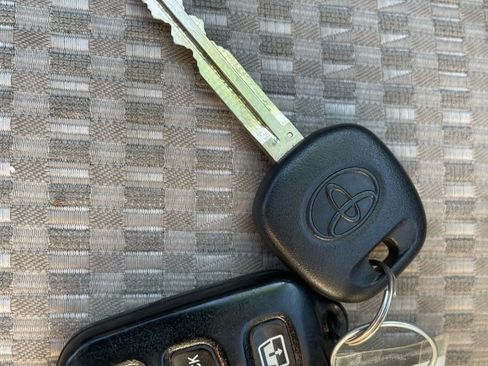 Used 2006 Toyota 4Runner SR5 image 20