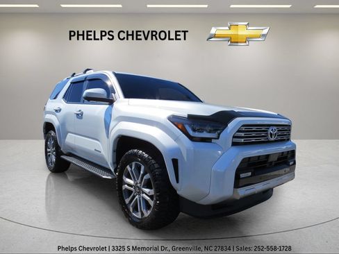 Used 2026 Toyota 4Runner Limited AWD/4WD image 9