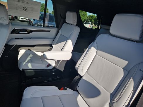 New 2025 Chevrolet Tahoe Premier image 24