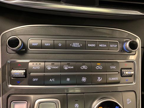 Used 2022 Hyundai Santa Fe SEL w/ Convenience + Premium Package AWD/4WD image 36