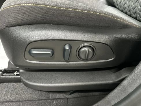 Certified 2024 Chevrolet Equinox LT AWD/4WD image 10