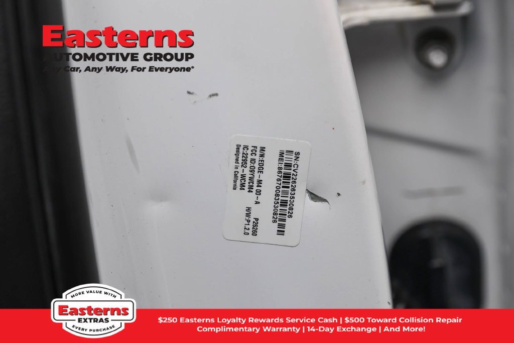 Used 2022 Nissan Versa SV FWD image 36
