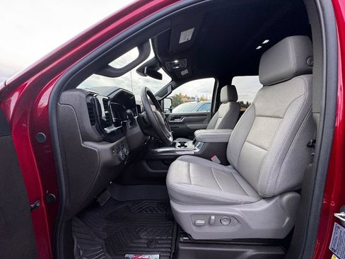 Used 2024 Chevrolet Silverado 2500 LTZ w/ LTZ Plus Package AWD/4WD image 2
